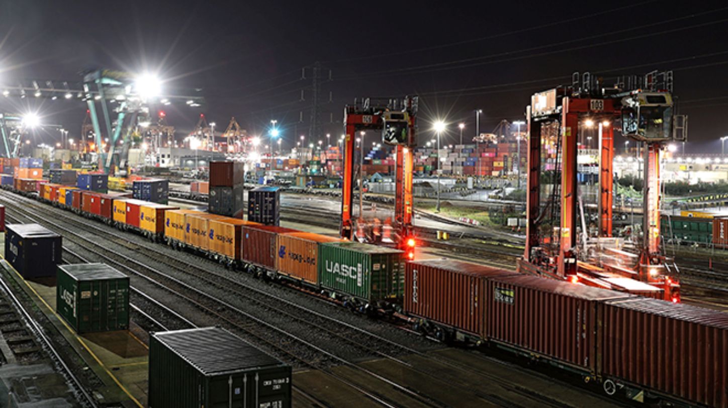 DP World launches new rail service between London Gateway and Southampton