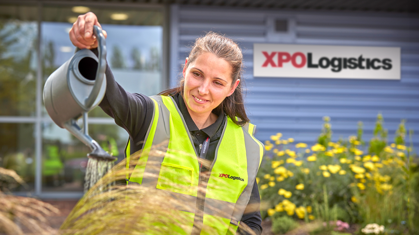 XPO Logistics achieves carbon neutral status at Leicester DC