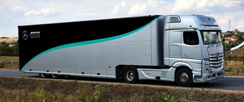 Mercedes F1 cuts logistics emissions by 67% through biofuel use