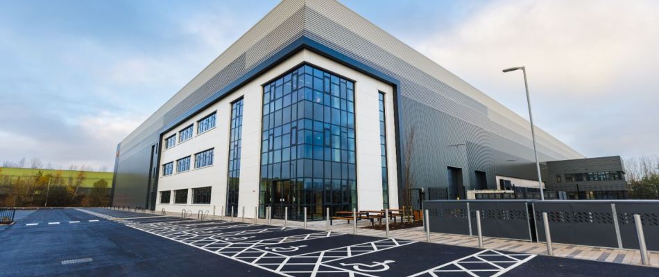 Savills and St. Modwen call for policy changes to support logistics