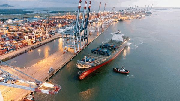 Cảng Quốc Tế Cái Mép Đón Tàu Tuyến Mới Đi Đông Nam Á Và Trung Đông