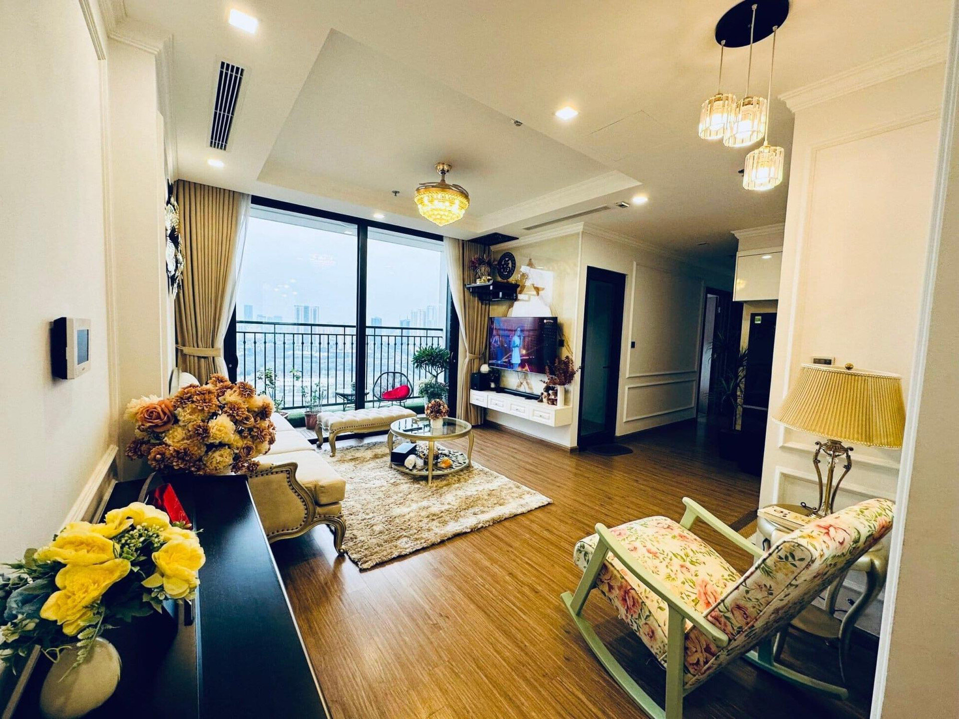 Vợ chồng mua căn hộ đầu tiên: Người vay nợ, người trả đứt 4,2 tỷ và nói không với