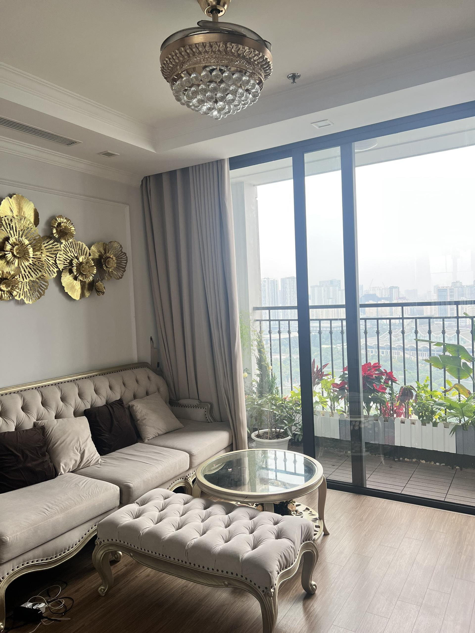 Vợ chồng mua căn hộ đầu tiên: Người vay nợ, người trả đứt 4,2 tỷ và nói không với