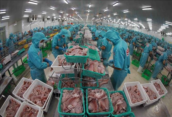 Kinh tế 6 tháng: Dư địa cho xuất nhập khẩu hàng hóa còn rộng mở- Ảnh 1.